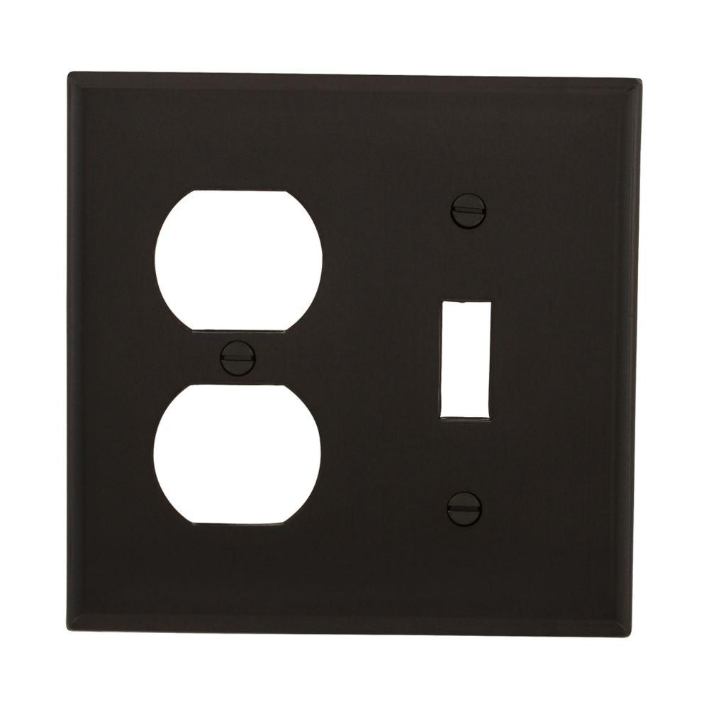Wallplate 2G Toggle/Duplex Nylon Std BK