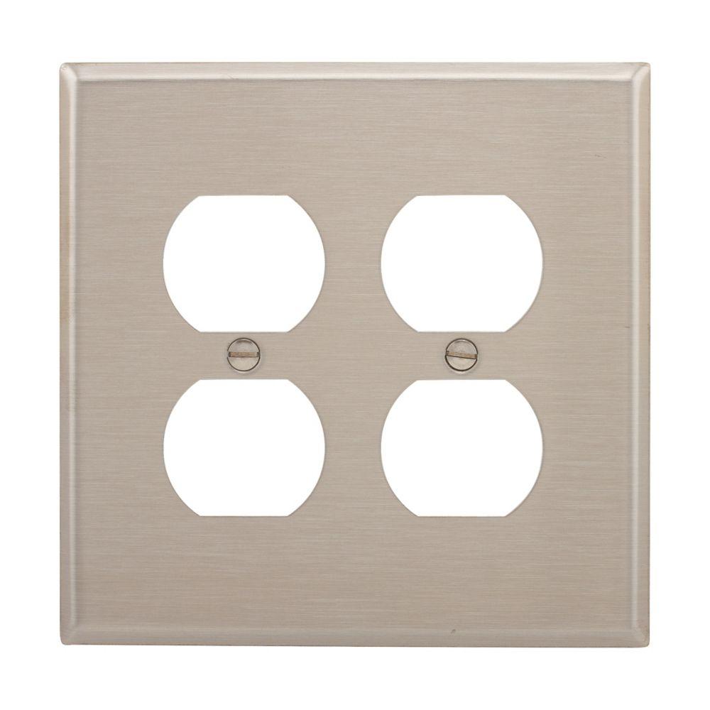 Wallplate 2G Duplex Receptacle Mid SS