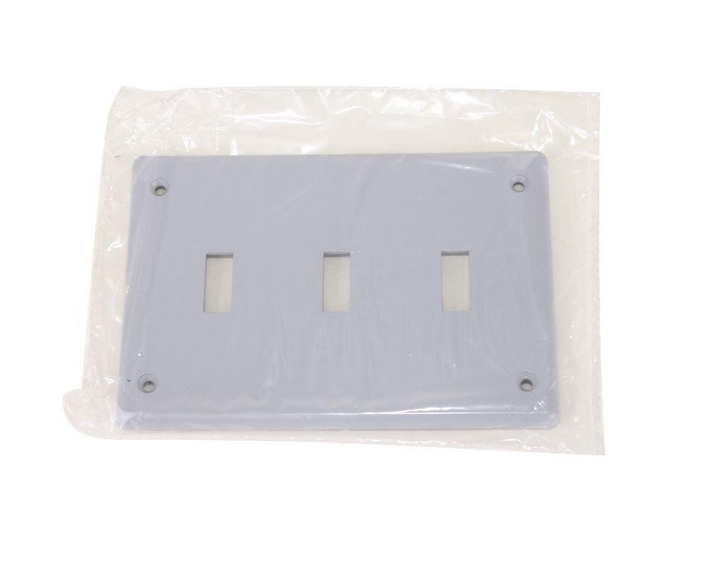 PVC TRIPLE GANG COV. PLATE TRIPLE SWITCH KRALOY