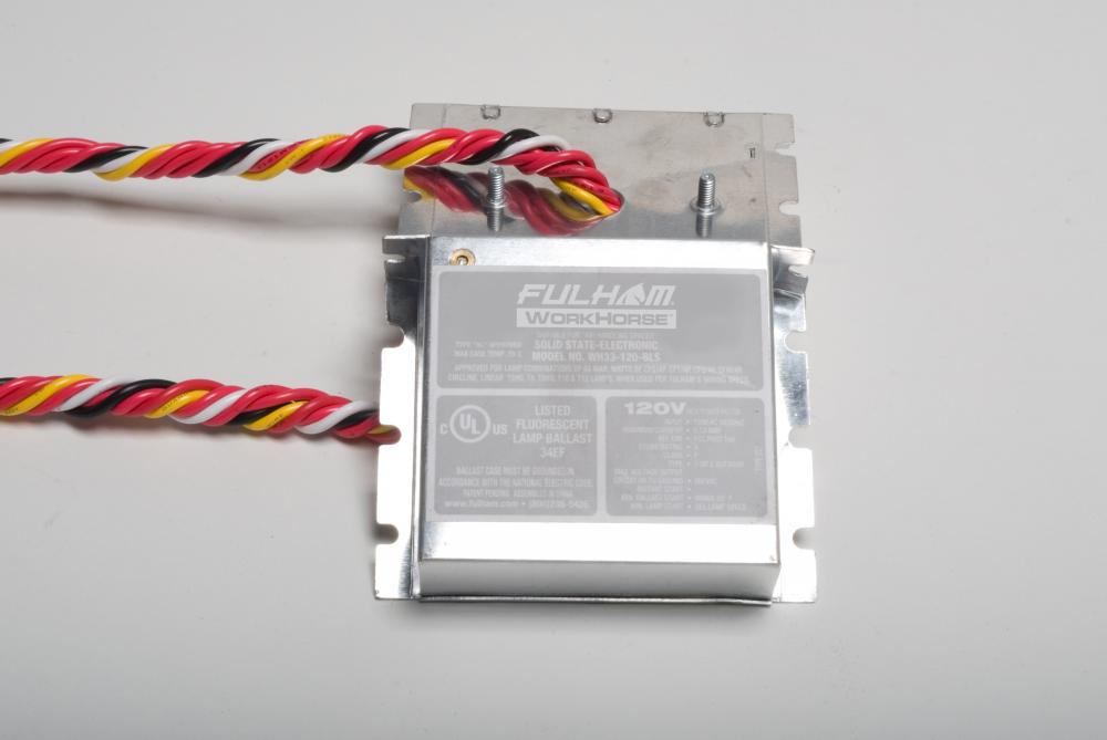 WH33,120V,CUBE CASE,BLS